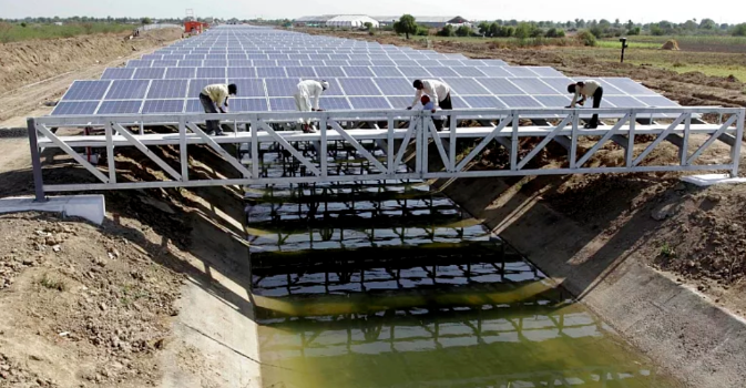 ¡Un nuevo concepto de energía fotovoltaica, energía fotovoltaica en el canal!