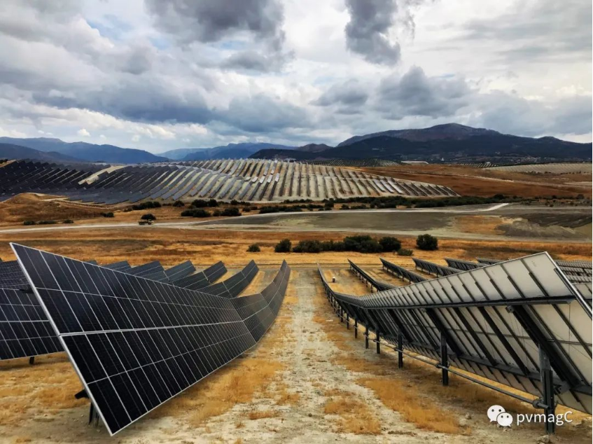 La fotovoltaica comercial sigue desarrollándose en España y Alemania